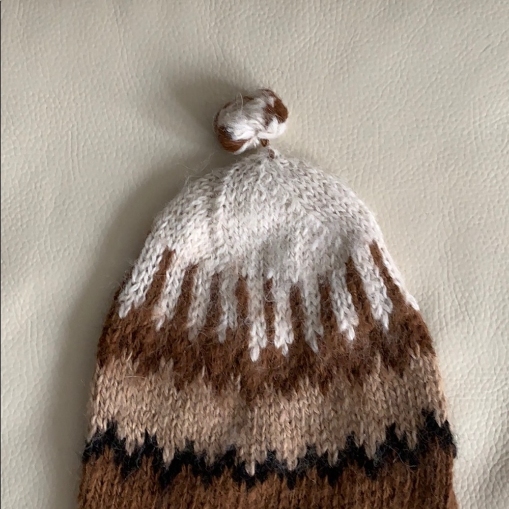 ๐Alpaca Wool Hat - Picture 2 of 3